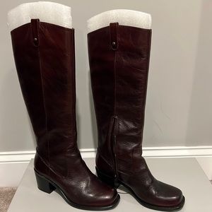 Jessica Simpson boots
